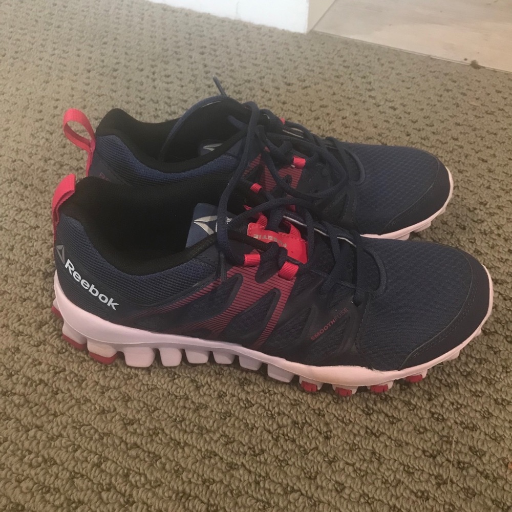 Reebok Sneakers Sz 7.5